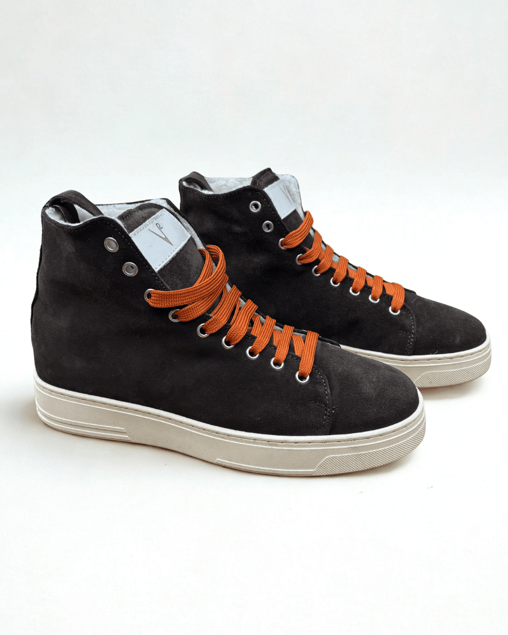 Stivaletto in pelle scamosciata moro V2 Brand - Seipuntozerostore