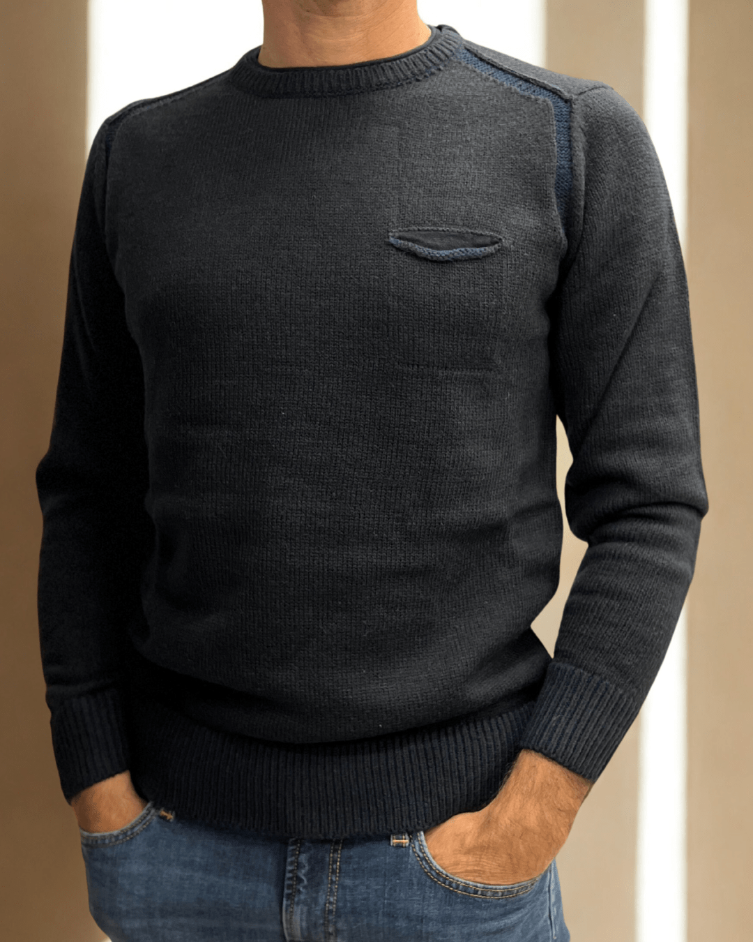 Girocollo Blu Navy maxi cuciture a contrasto e toppe Berna - Seipuntozerostore