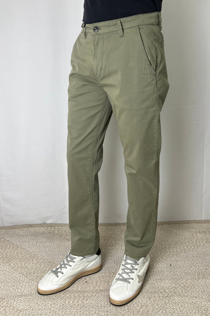 Pantalone Chino Salvia Lyle & Scott - Seipuntozerostore