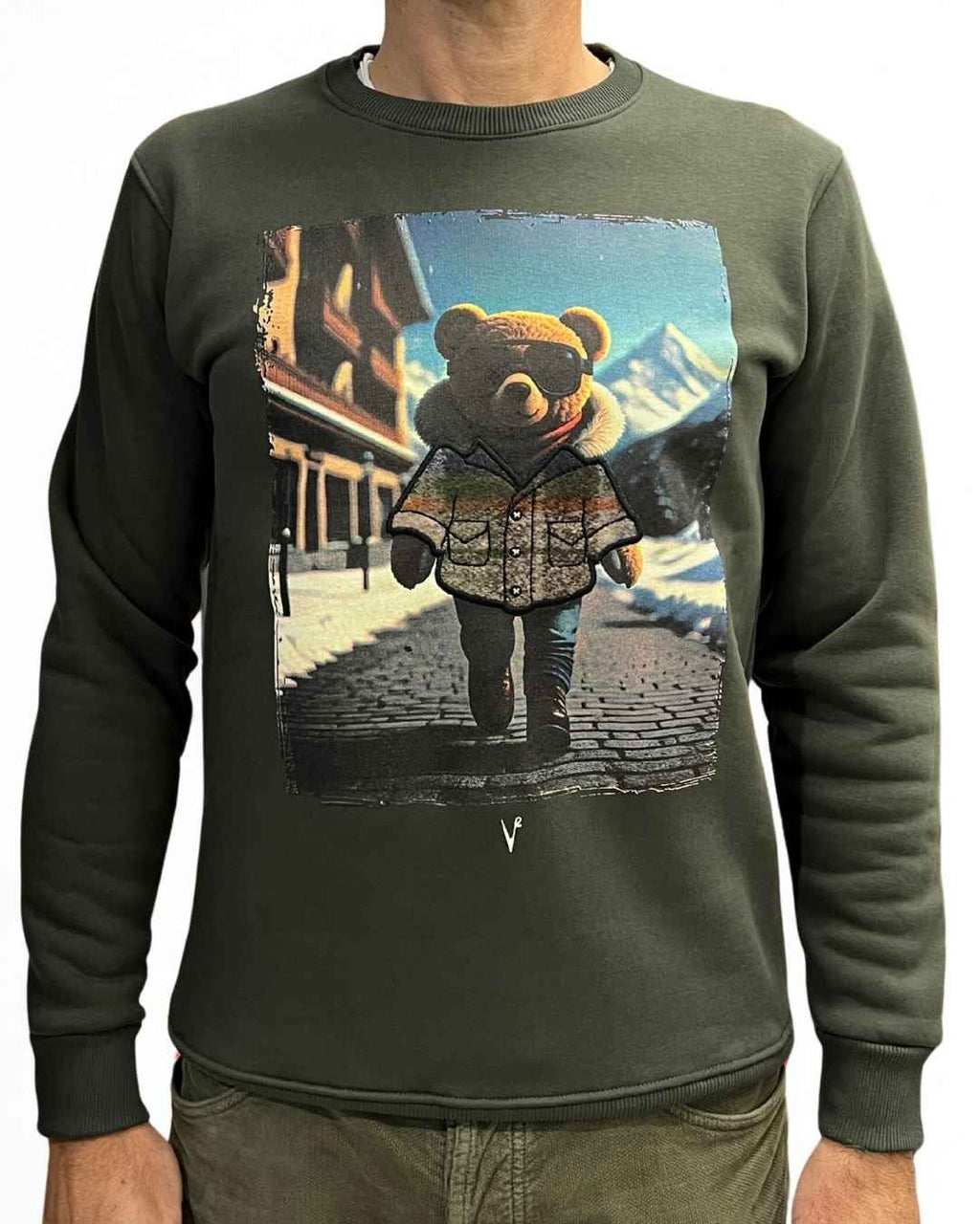 Felpa Girocollo Verde Militare con stampa Teddy e ricamo in tessuto V2 - Seipuntozerostore