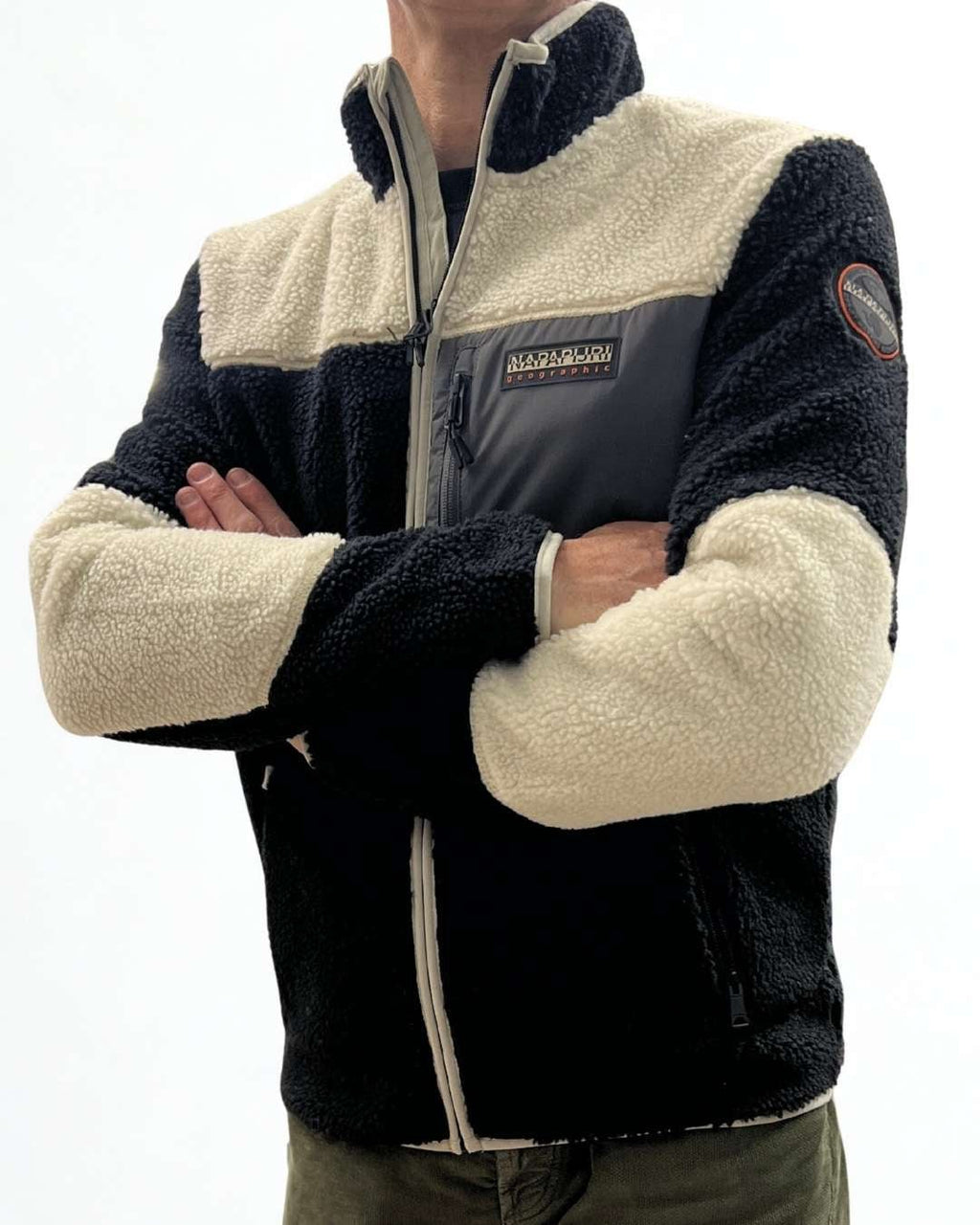 Felpa in Pile senza Cappuccio con Zip Yupik Giacca multicolor nero panna Napapijri - Seipuntozerostore