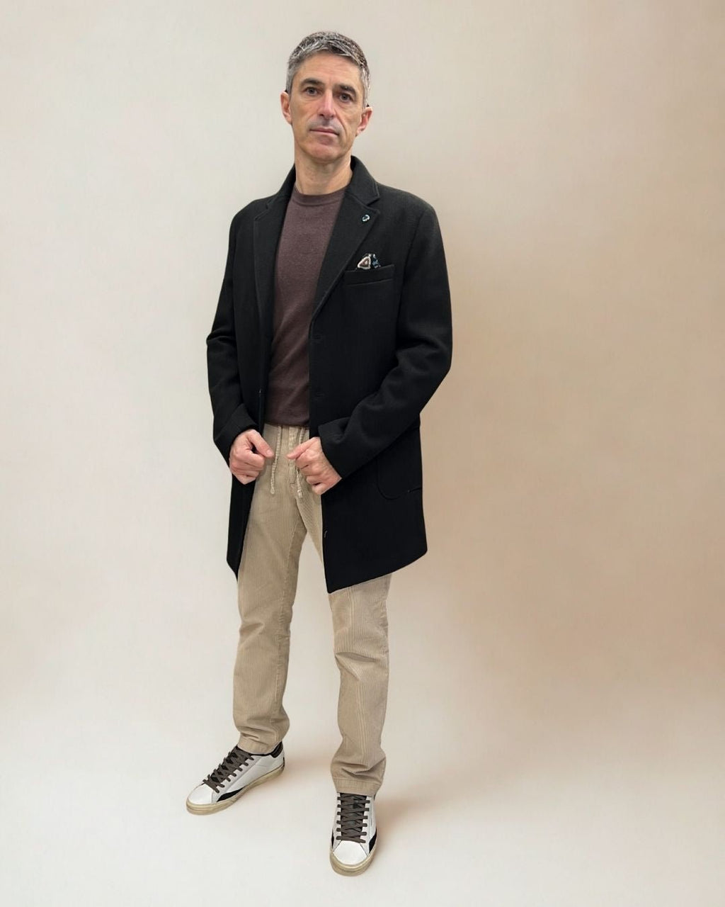 Cappotto Monopetto Sartoriale Nero in lana con pochette e fodera interna in Tessuto V2 - Seipuntozerostore