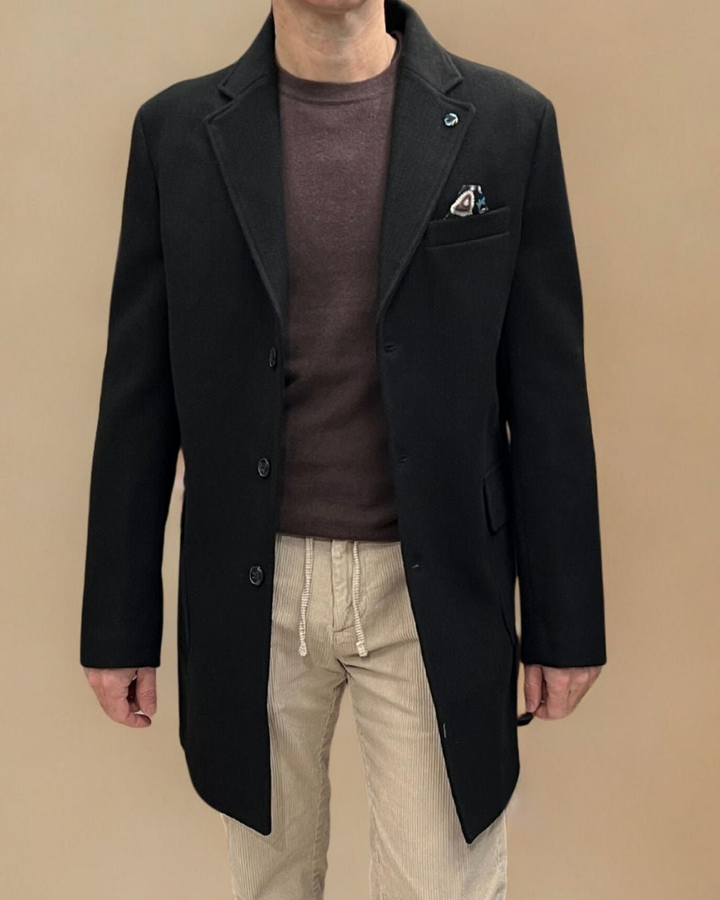 Cappotto Monopetto Sartoriale Nero in lana con pochette e fodera interna in Tessuto V2 - Seipuntozerostore