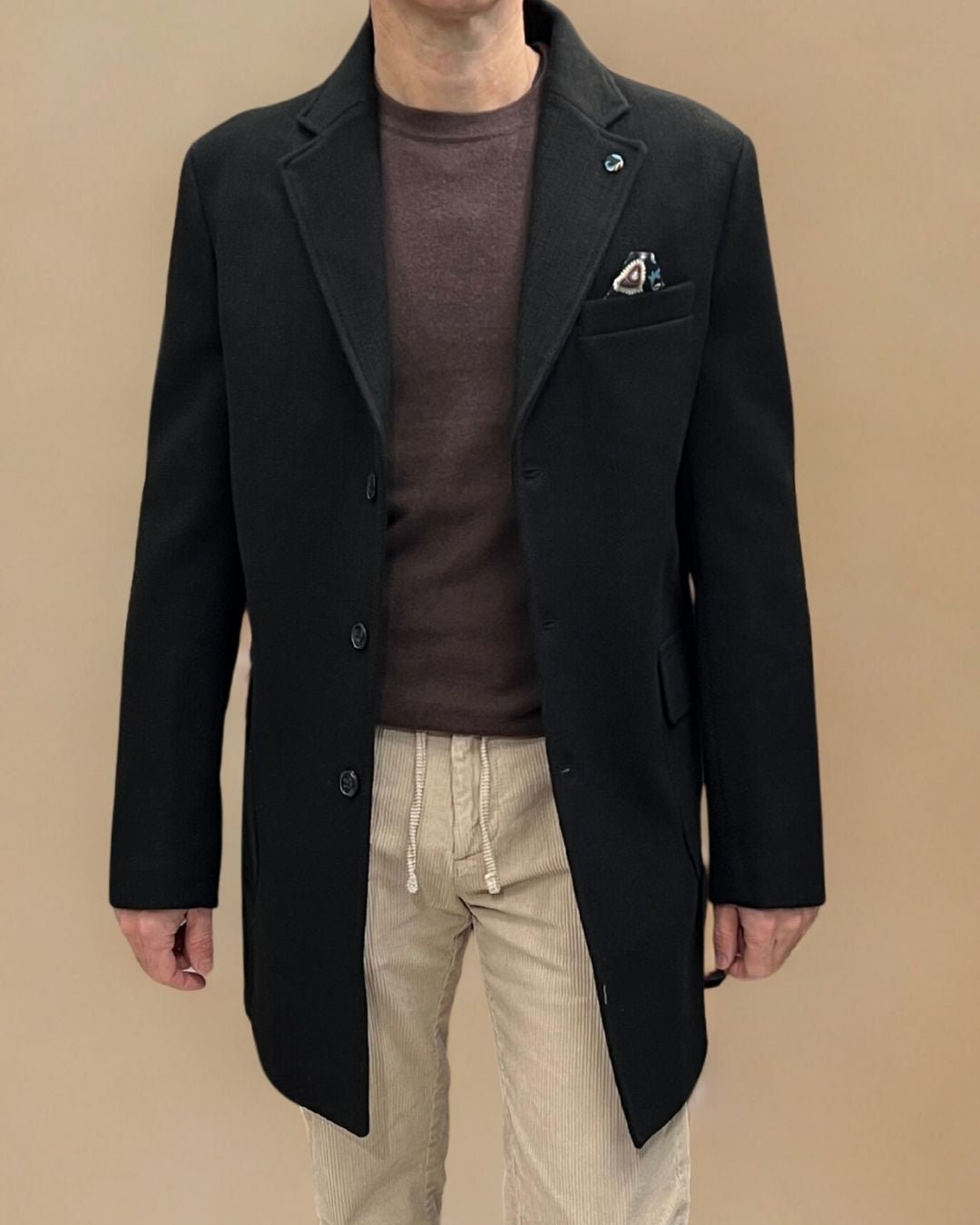 Cappotto Monopetto Sartoriale Nero in lana con pochette e fodera interna in Tessuto V2 - Seipuntozerostore