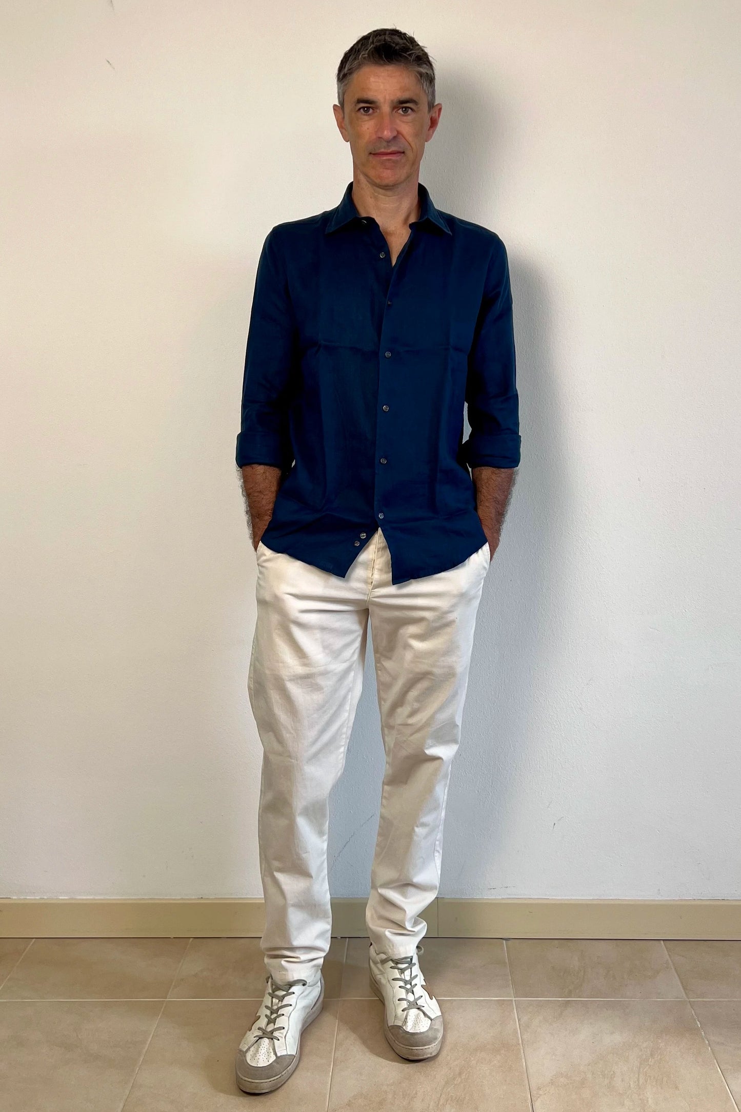 Camicia in lino blu cobalto Berna