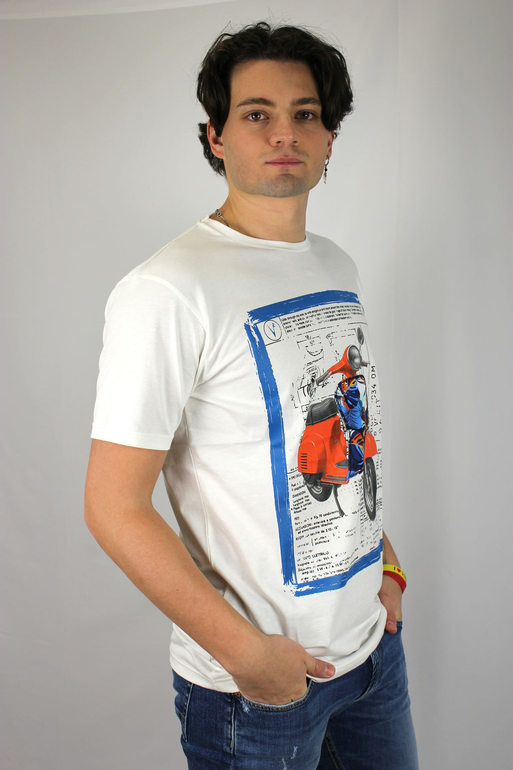 T-shirt Vespa con stampa V2 - Seipuntozerostore