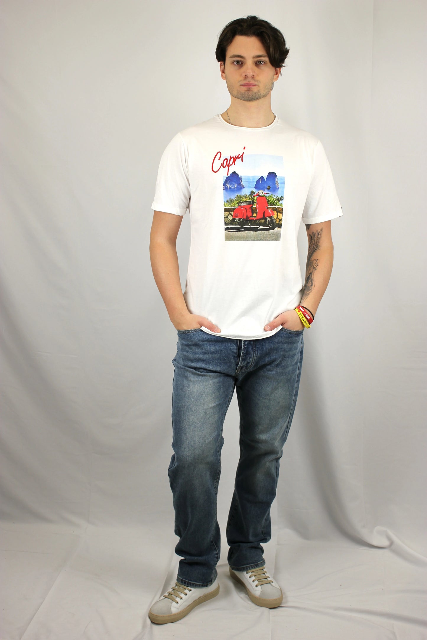 T-shirt con maxi stampa e ricamo Capri Berna - Seipuntozerostore