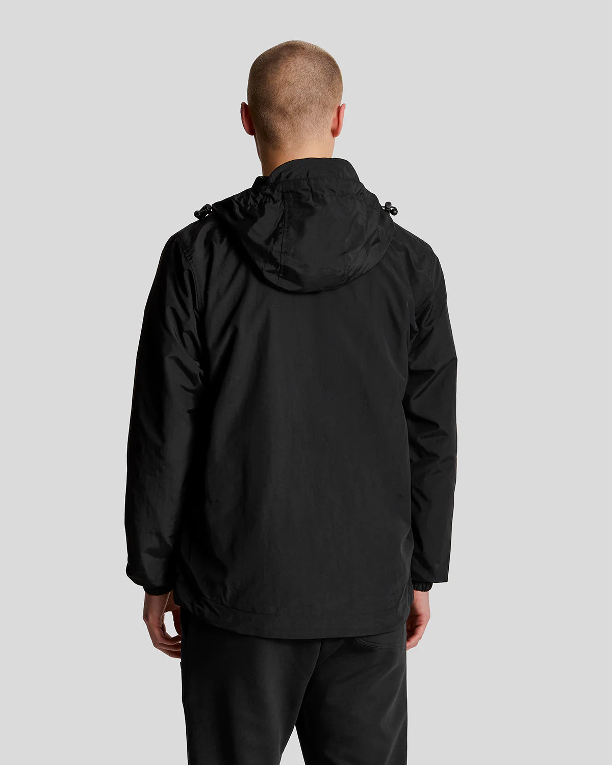 Giacca con cappuccio water resistent nero Lyle & Scott - Seipuntozerostore