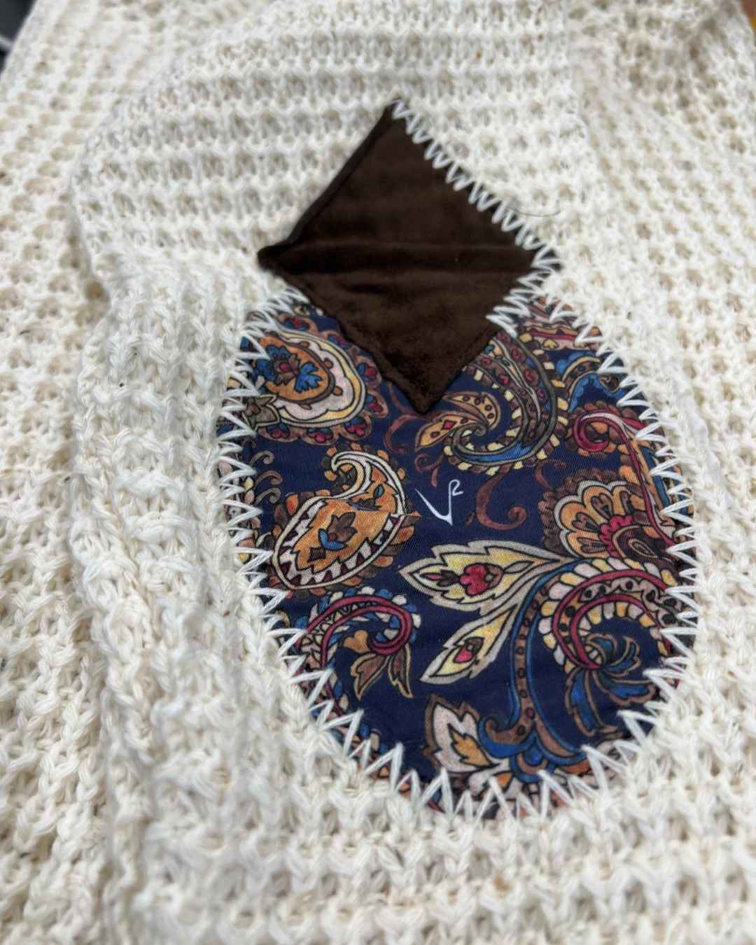 Maglione Perlato panna con toppe sulle maniche V2 - Seipuntozerostore