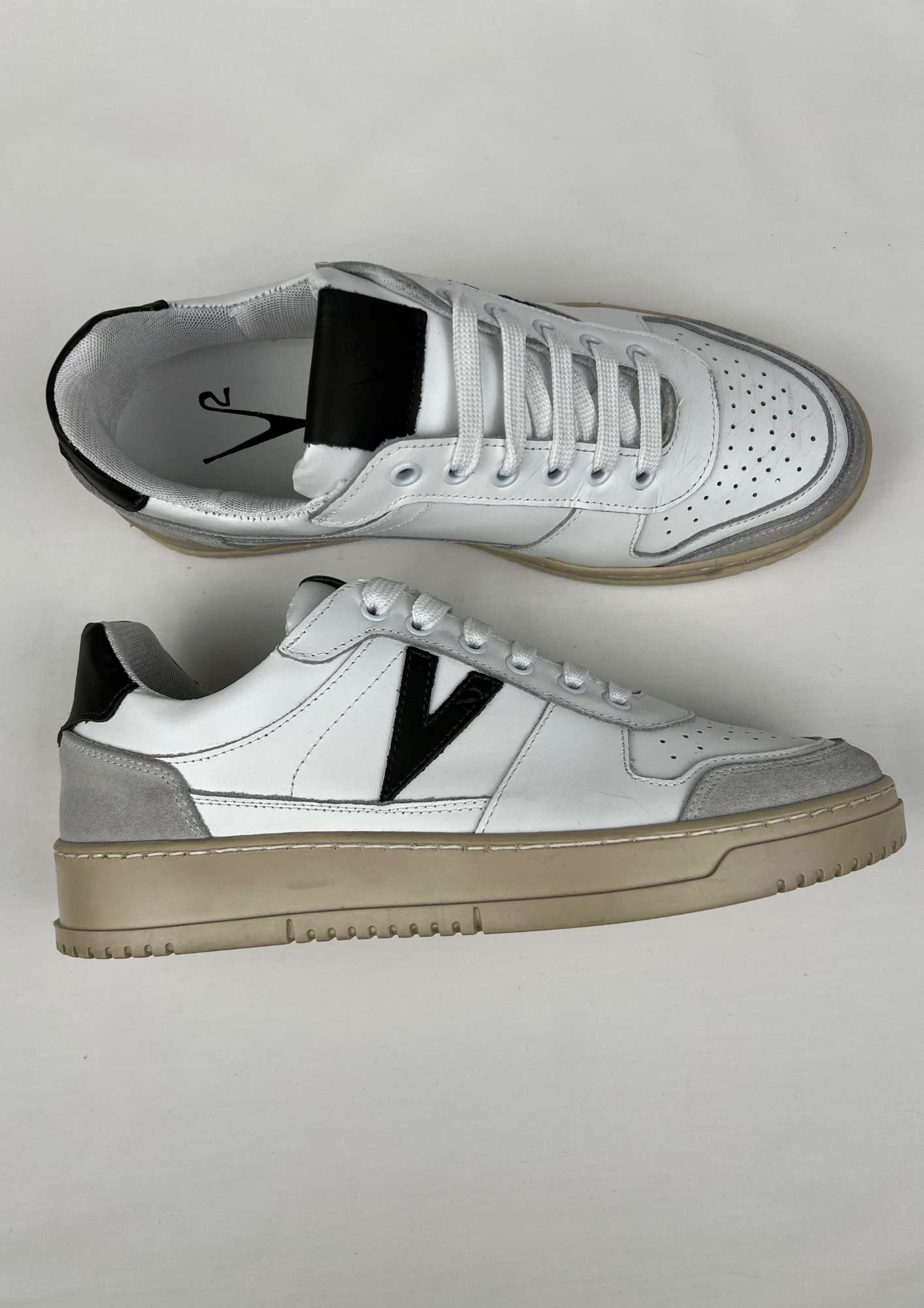 Sneakers College con retro e inserto verde militare V2 Brand - Seipuntozerostore