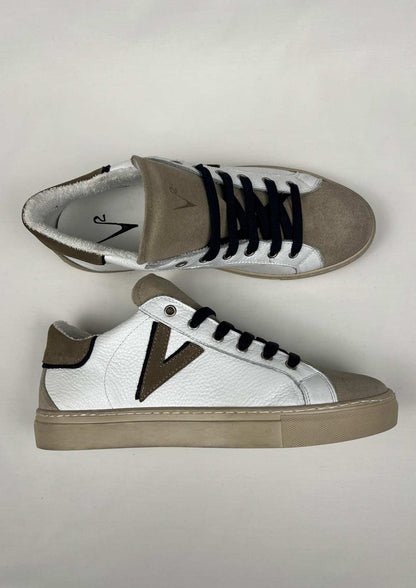 OLYMPIC V - Sneakers a suola bassa in pelle martellata con inserto e retro Bicolor Cuoio Blu V2 - Seipuntozerostore
