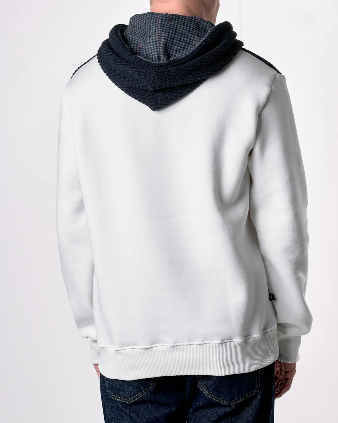 Felpa Cappuccio Bianca con intarsio in maglieria e dettagli in tessuto V2 - Seipuntozerostore