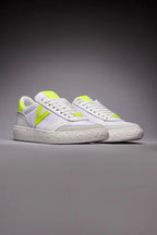 PROMO - 30% NEL CARRELLO Sneakers a suola bassa con inserti gommati giallo fluo V2 Brand - Seipuntozerostore
