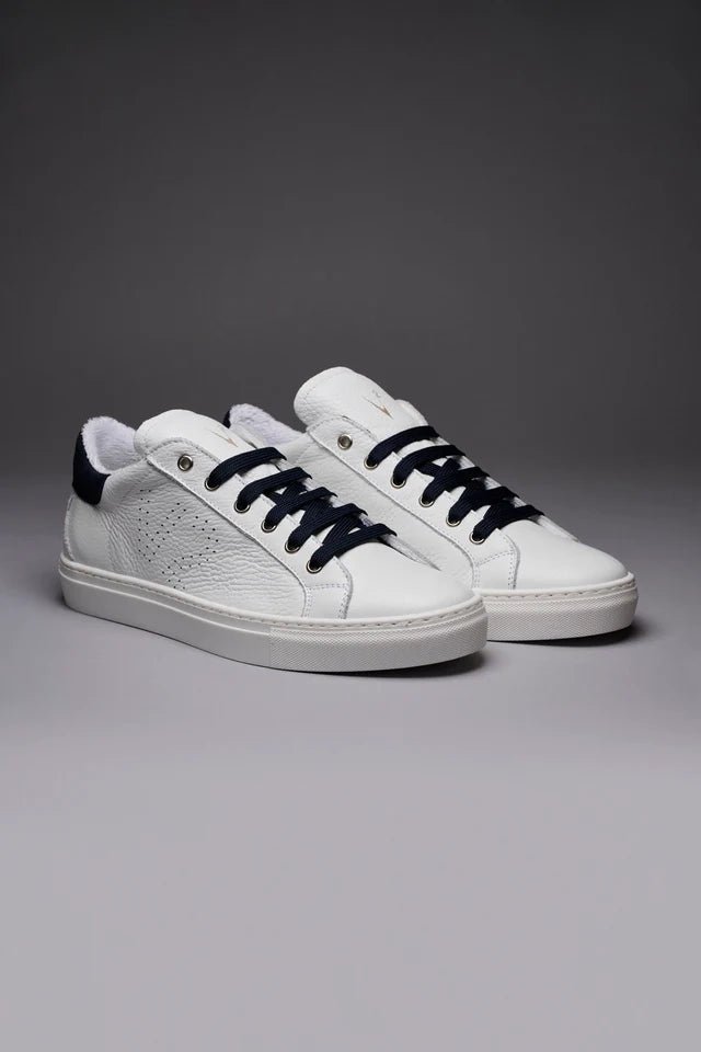 PROMO - 30% NEL CARRELLO Sneakers a suola bassa bianca con retro e lacci blu V2 Brand - Seipuntozerostore